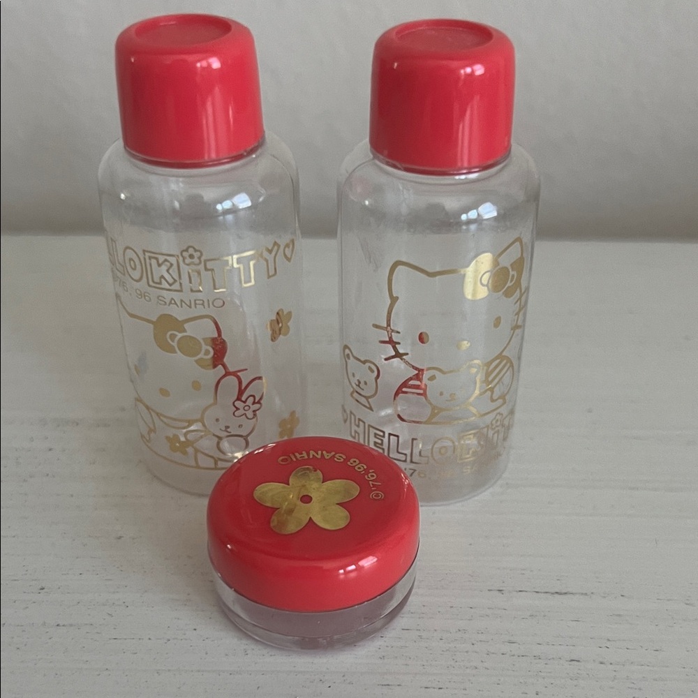 1996 Hello Kitty Toiletry Travel Set